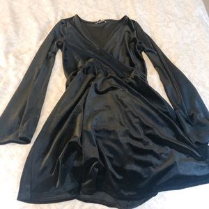 Express black velvet dress